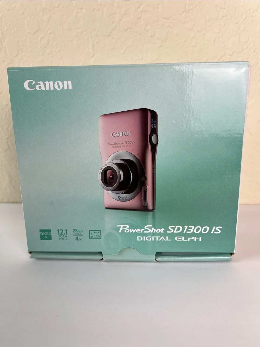 Canon PowerShot SD1300 IS Digital ELPH  Deluxe Camera Kit in Pink